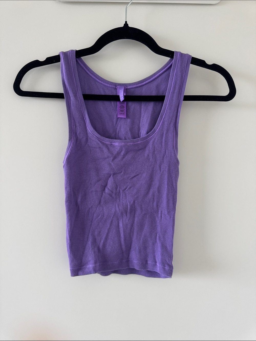 Skims Purple Ribbed Tank Top - Women's Sleeveless Scoop Neck